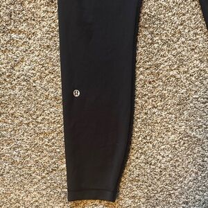Lululemon WunderTrain High rise Black Tights 25"